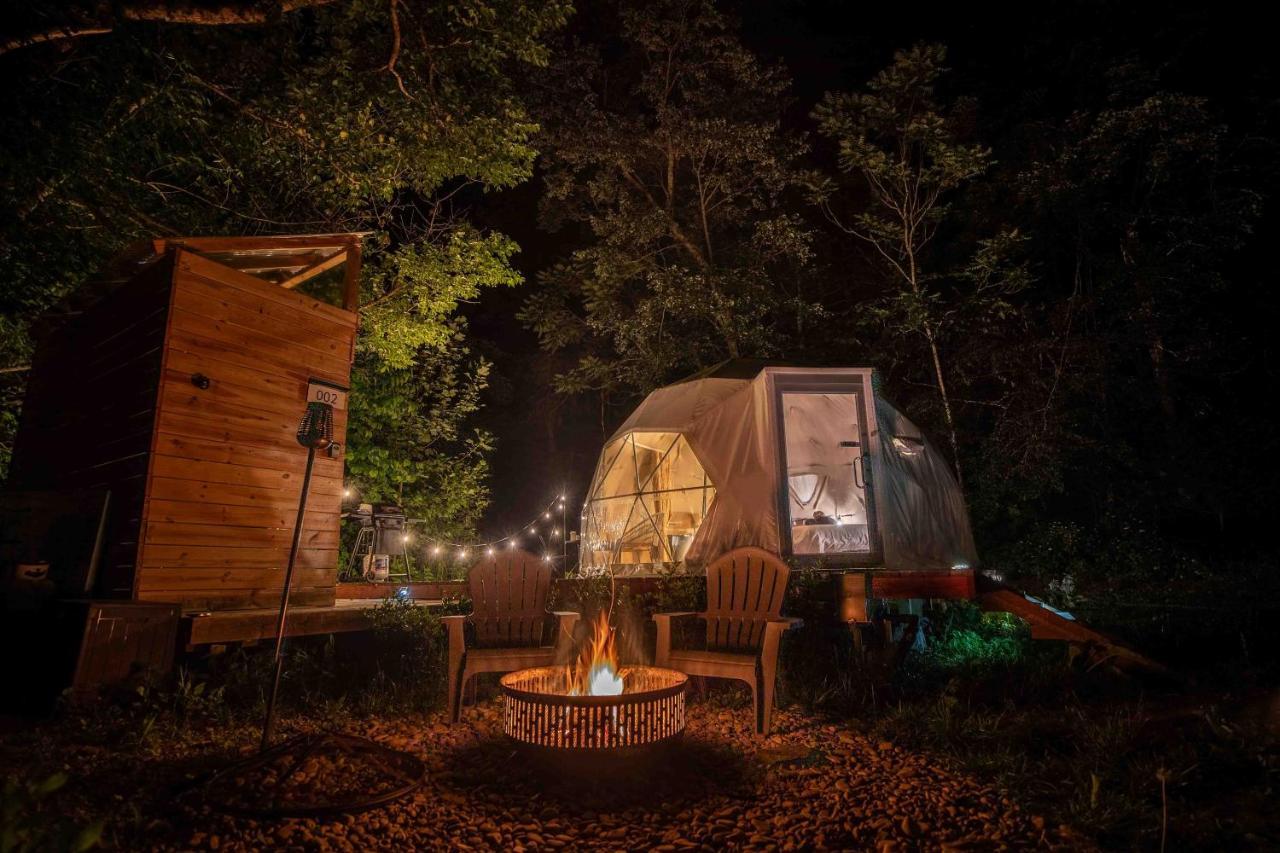 Solace Glamping 2 Sevierville Bagian luar foto